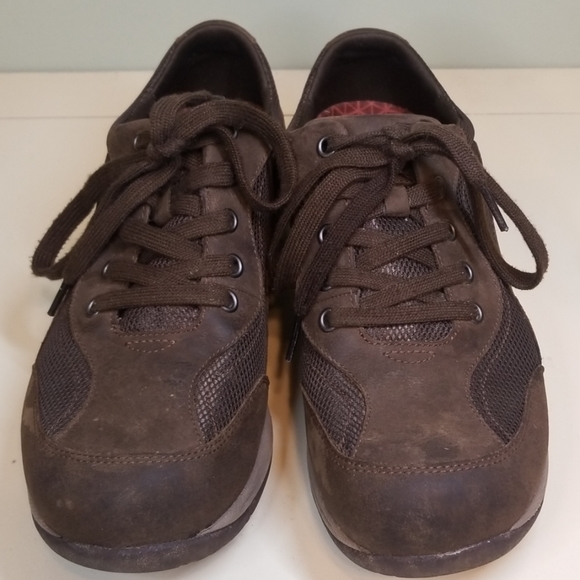 Dansko Vibram waterproof nubuck shoes Women's 40 - Picture 4 of 8